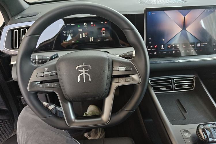 Used BYD Song Pro New Energy 2025 Second-Generation Intelligent Driving Version DM-i 115KM Superior Trim Steering Wheel