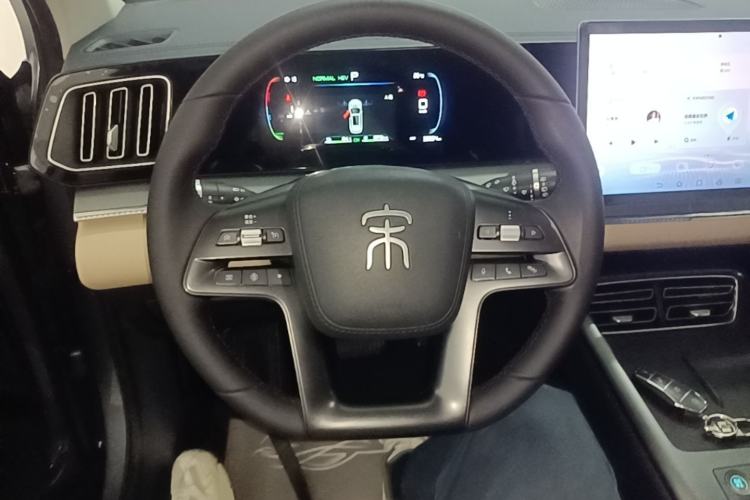 Used BYD Song Pro New Energy 2025 Second-Generation DM-i 75KM Overachiever Trim Steering Wheel