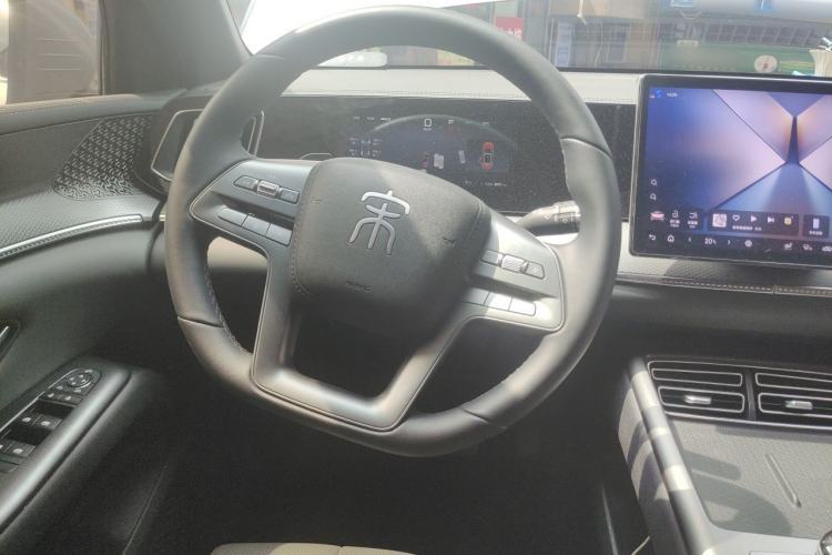 Used BYD Song Pro New Energy 2025 2nd Generation Intelligent Driving Version DM-i 75KM Leading Edition Steering Wheel