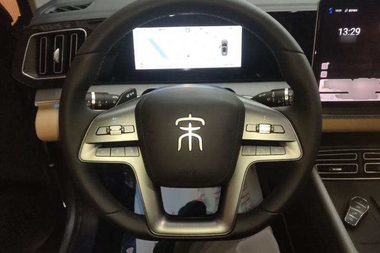 Used BYD Song Pro New Energy 2025 Second-Generation Intelligent Driving Version DM-i 115KM Superior Trim Steering Wheel