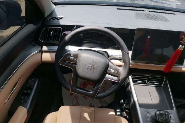 Used BYD Song Pro New Energy 2025 Second-Generation DM-i 115KM Overachiever Trim Steering Wheel
