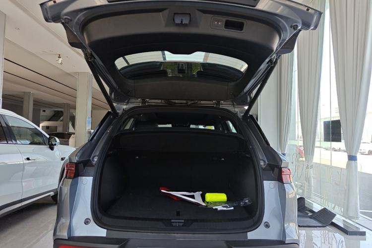 Used BYD Song Pro New Energy 2025 Second-Generation Intelligent Driving Version DM-i 115KM Superior Trim Trunk