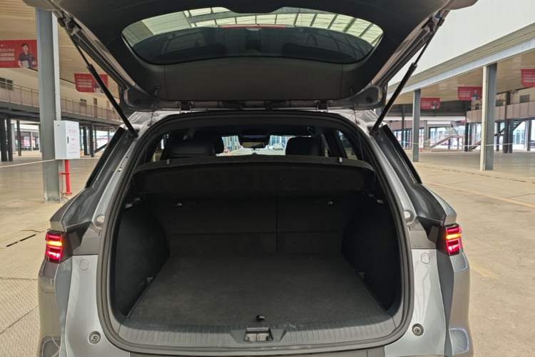 Used BYD Song Pro New Energy 2025 2nd Generation Intelligent Driving Version DM-i 75KM Leading Edition Trunk