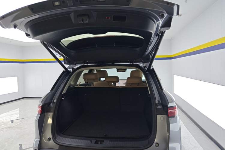 Used BYD Song Pro New Energy 2025 Second-Generation DM-i 115KM Excellence Version Trunk