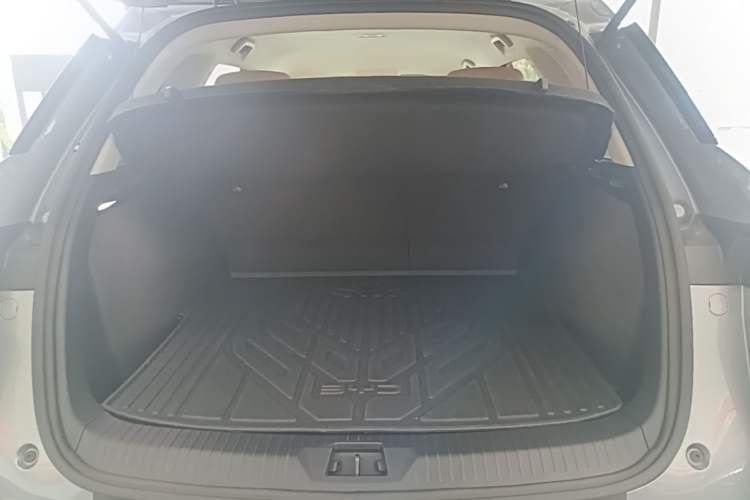 Used BYD Song Pro New Energy 2025 2nd Generation Intelligent Driving Version DM-i 75KM Leading Edition Trunk