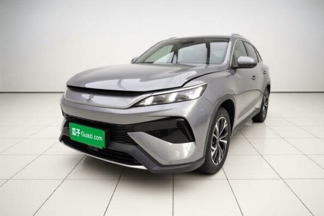 Ojetý BYD Song Pro New Energy 2025 Second-Generation DM-i 75KM Leading Edition