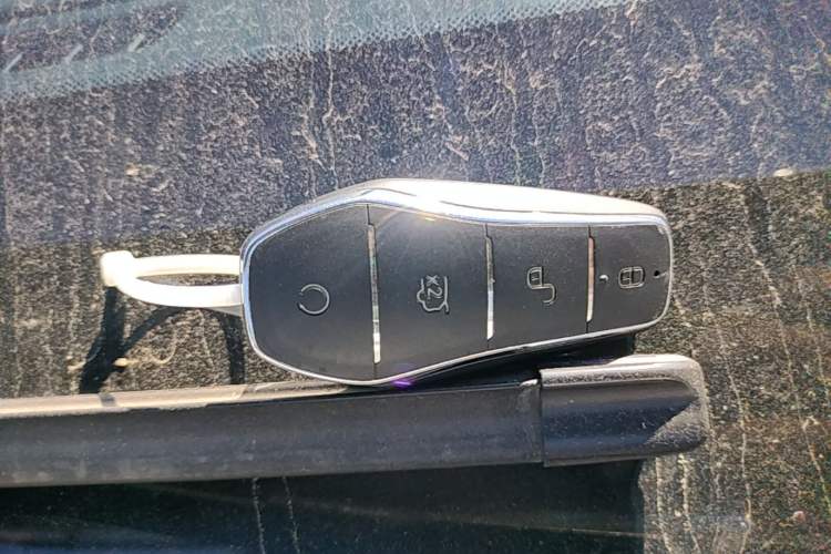 Used BYD Song Pro New Energy 2025 Second-Generation DM-i 75KM Leading Edition Vehicle Key