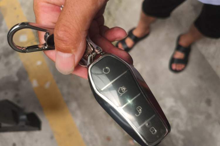 Used BYD Song Pro New Energy 2025 Second-Generation DM-i 115KM Excellence Version Vehicle Key