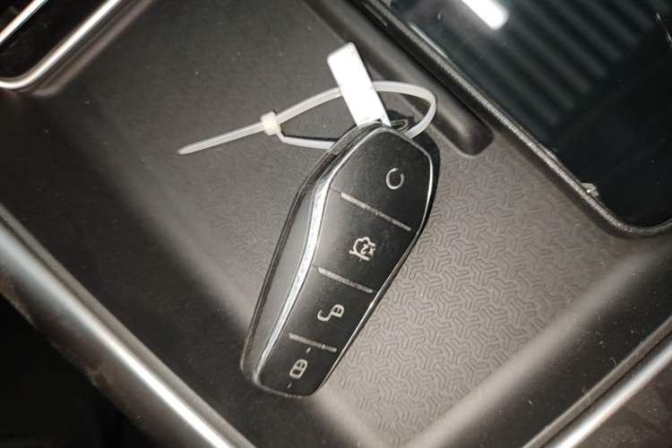 Used BYD Song Pro New Energy 2025 Second-Generation DM-i 75KM Overachiever Trim Vehicle Key