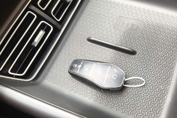Used BYD Song Pro New Energy 2025 Second-Generation DM-i 75KM Leading Edition Vehicle Key