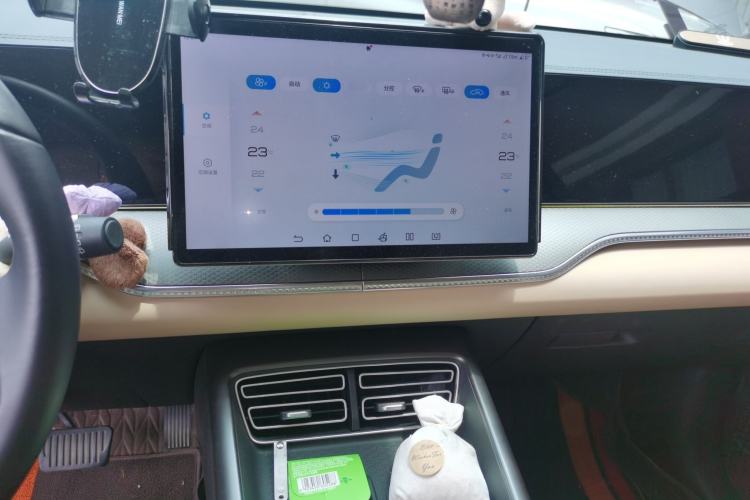 Used BYD Song Pro New Energy 2025 2nd Generation Intelligent Driving Version DM-i 75KM Leading Edition Audio And AC Panel