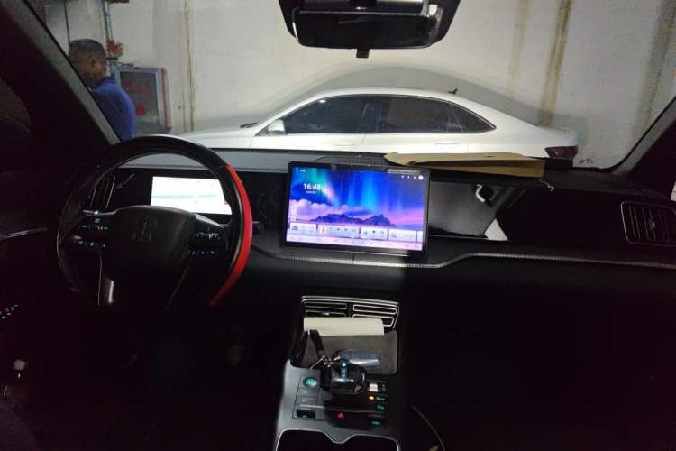 Used BYD Song Pro New Energy 2025 2nd Generation Intelligent Driving Version DM-i 75KM Leading Edition Center Console