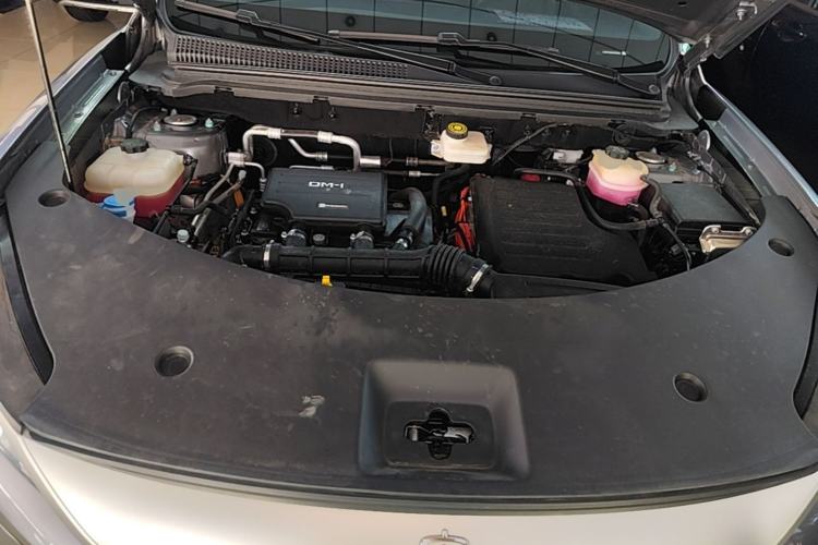 Used BYD Song Pro New Energy 2025 2nd Generation Intelligent Driving Version DM-i 75KM Leading Edition Engine Bay