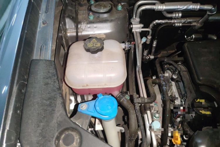 Used BYD Song Pro New Energy 2025 Second-Generation DM-i 115KM Overachiever Trim Engine Bay Right