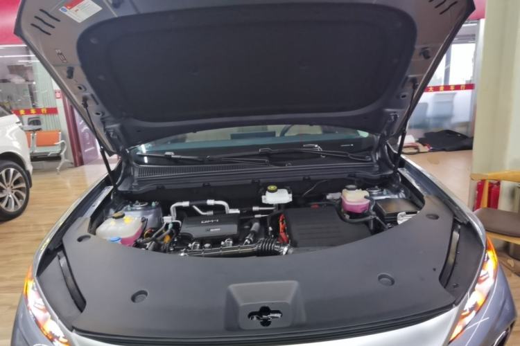 Used BYD Song Pro New Energy 2025 2nd Generation Intelligent Driving Version DM-i 75KM Overachiever Trim Engine Bay