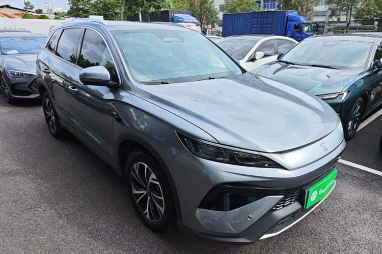 Used BYD Song Pro New Energy 2025 2nd Generation Intelligent Driving Version DM-i 75KM Leading Edition Front Right 45 Deg