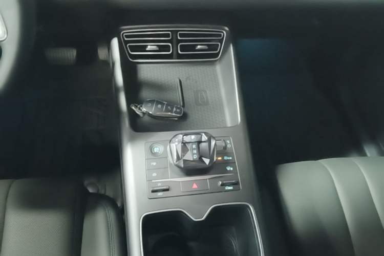 Used BYD Song Pro New Energy 2025 2nd Generation Intelligent Driving Version DM-i 75KM Leading Edition Gear Lever