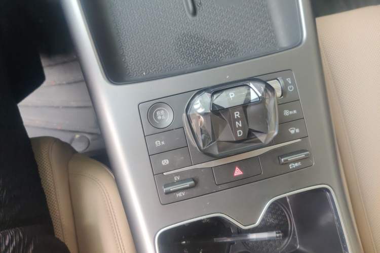 Used BYD Song Pro New Energy 2025 2nd Generation Intelligent Driving Version DM-i 75KM Overachiever Trim Gear Lever