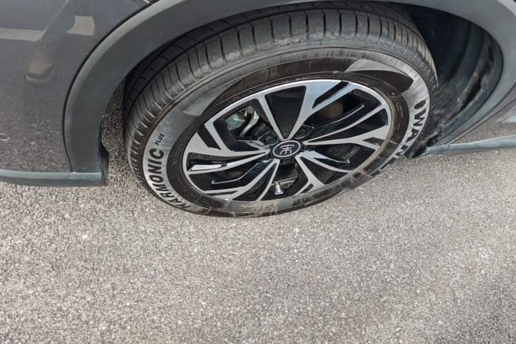 Used BYD Song Pro New Energy 2025 2nd Generation Intelligent Driving Version DM-i 75KM Leading Edition Left Front Wheel Hub