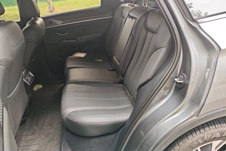 Used BYD Song Pro New Energy 2025 2nd Generation Intelligent Driving Version DM-i 75KM Leading Edition Left Rear Seat