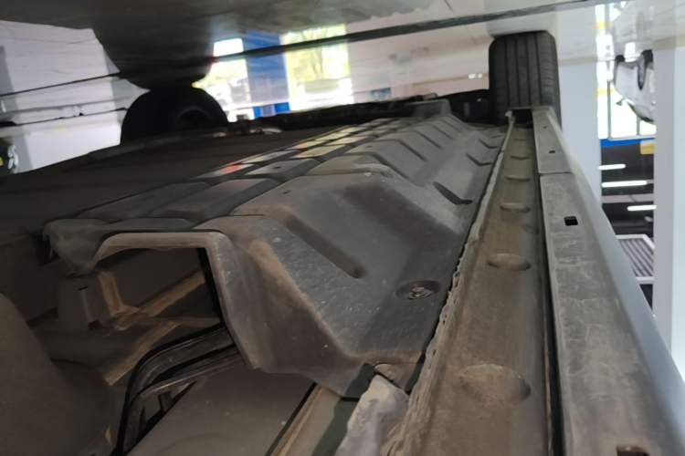 Used BYD Song Pro New Energy 2025 2nd Generation Intelligent Driving Version DM-i 75KM Leading Edition Left Side Sill