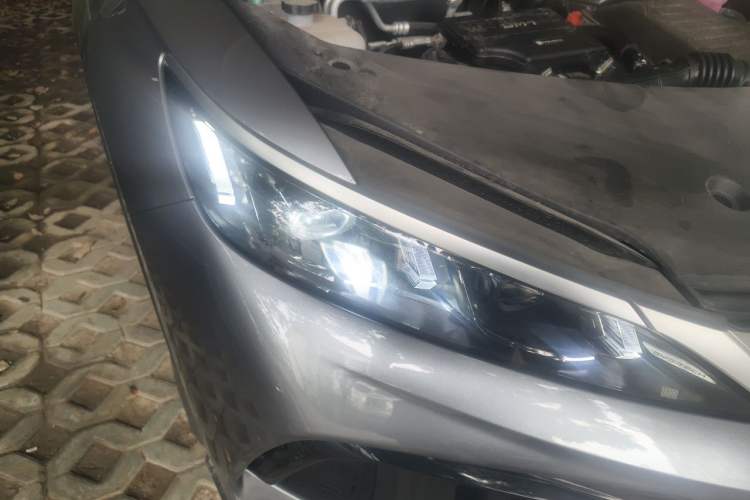 Used BYD Song Pro New Energy 2025 Second-Generation DM-i 75KM Overachiever Trim Right Front Headlight