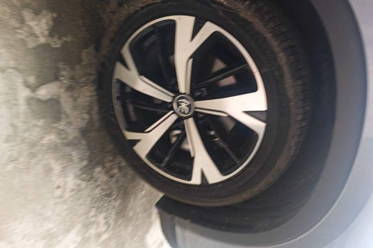 Used BYD Song Pro New Energy 2025 Second-Generation Intelligent Driving Version DM-i 115KM Excellence Edition Right Front Wheel Hub