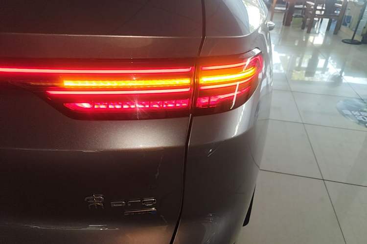 Used BYD Song Pro New Energy 2025 2nd Generation Intelligent Driving Version DM-i 75KM Leading Edition Right Rear Taillight