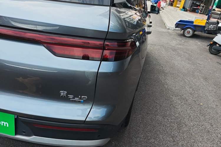 Used BYD Song Pro New Energy 2025 2nd Generation Intelligent Driving Version DM-i 75KM Leading Edition Right Rear Taillight
