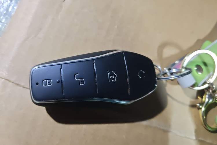 Used BYD Song Pro New Energy 2025 Second-Generation DM-i 115KM Excellence Version Vehicle Key