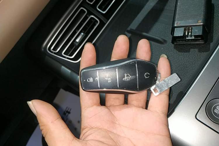 Used BYD Song Pro New Energy 2025 Second-Generation DM-i 75KM Leading Edition Vehicle Key