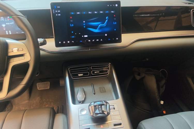 Used BYD Song Pro New Energy 2025 2nd Generation Intelligent Driving Version DM-i 75KM Leading Edition Audio And AC Panel
