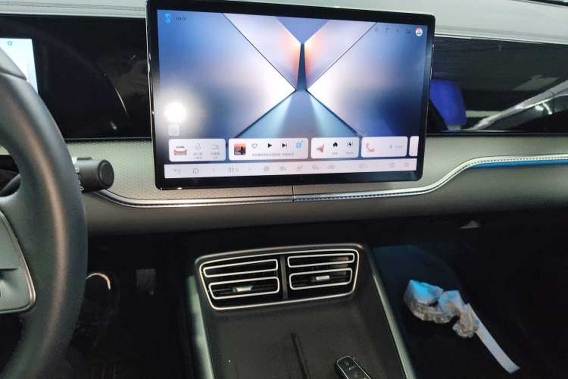 Used BYD Song Pro New Energy 2025 Second-Generation Intelligent Driving Version DM-i 115KM Superior Trim Audio And AC Panel