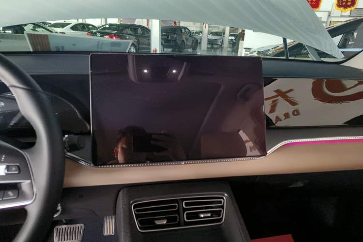 Used BYD Song Pro New Energy 2025 Second-Generation DM-i 115KM Excellence Version Audio And AC Panel