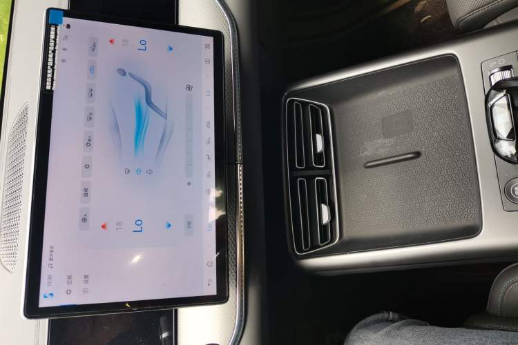 Used BYD Song Pro New Energy 2025 2nd Generation Intelligent Driving Version DM-i 75KM Leading Edition Audio And AC Panel
