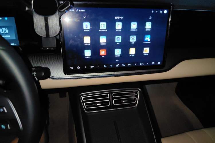 Used BYD Song Pro New Energy 2025 2nd Generation Intelligent Driving Version DM-i 75KM Leading Edition Audio And AC Panel
