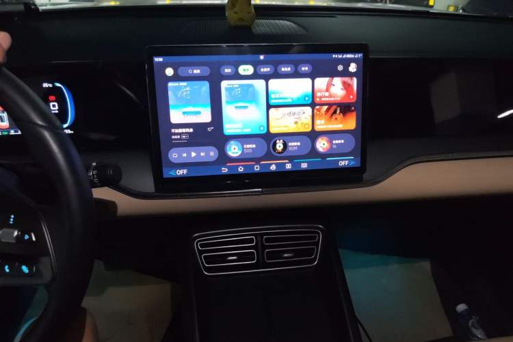 Used BYD Song Pro New Energy 2025 Second-Generation DM-i 75KM Leading Edition Audio And AC Panel
