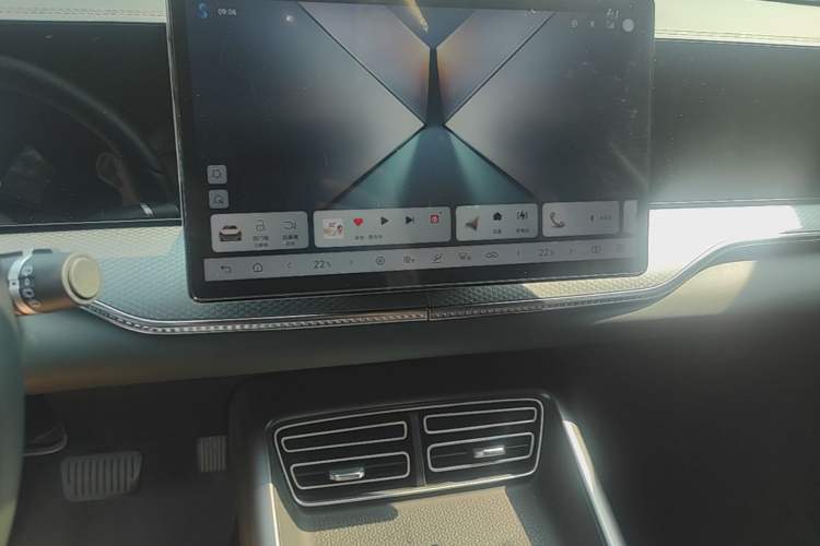 Used BYD Song Pro New Energy 2025 Second-Generation Intelligent Driving Version DM-i 115KM Superior Trim Audio And AC Panel