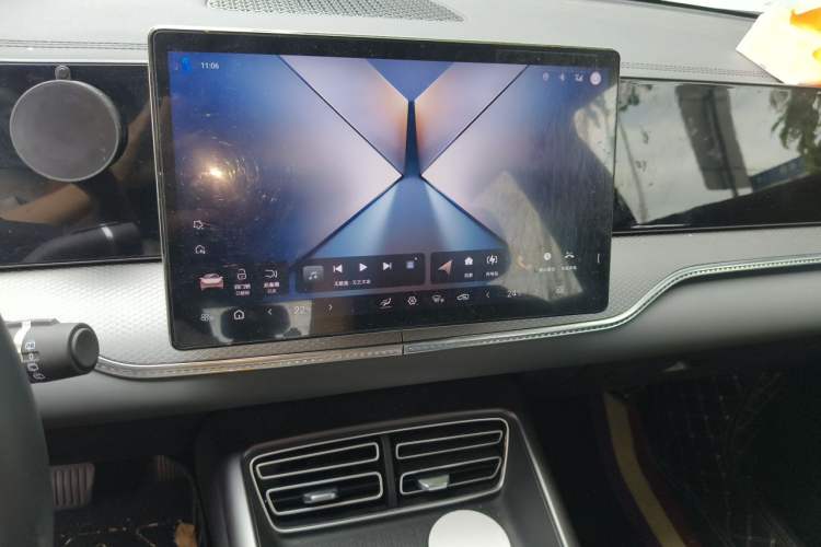 Used BYD Song Pro New Energy 2025 Second-Generation Intelligent Driving Version DM-i 115KM Superior Trim Audio And AC Panel