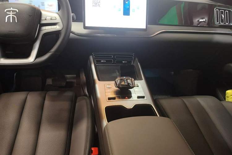 Used BYD Song Pro New Energy 2025 2nd Generation Intelligent Driving Version DM-i 75KM Leading Edition Audio And AC Panel