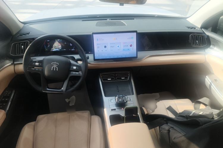 Used BYD Song Pro New Energy 2025 Second-Generation DM-i 75KM Leading Edition Center Console