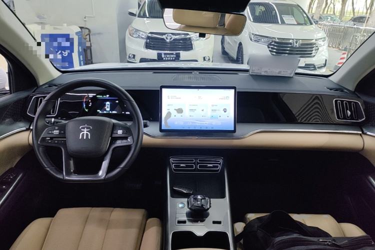 Used BYD Song Pro New Energy 2025 Second-Generation DM-i 75KM Leading Edition Center Console