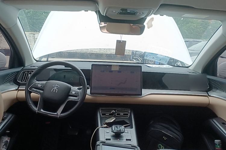 Used BYD Song Pro New Energy 2025 Second-Generation DM-i 115KM Excellence Version Center Console