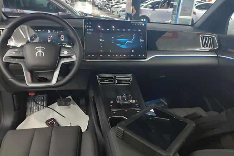 Used BYD Song Pro New Energy 2025 Second-Generation Intelligent Driving Version DM-i 115KM Excellence Edition Center Console