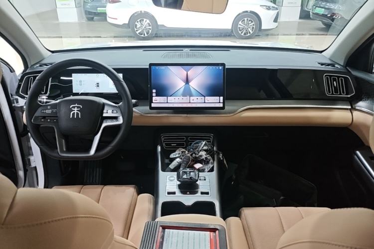 Used BYD Song Pro New Energy 2025 2nd Generation Intelligent Driving Version DM-i 75KM Leading Edition Center Console