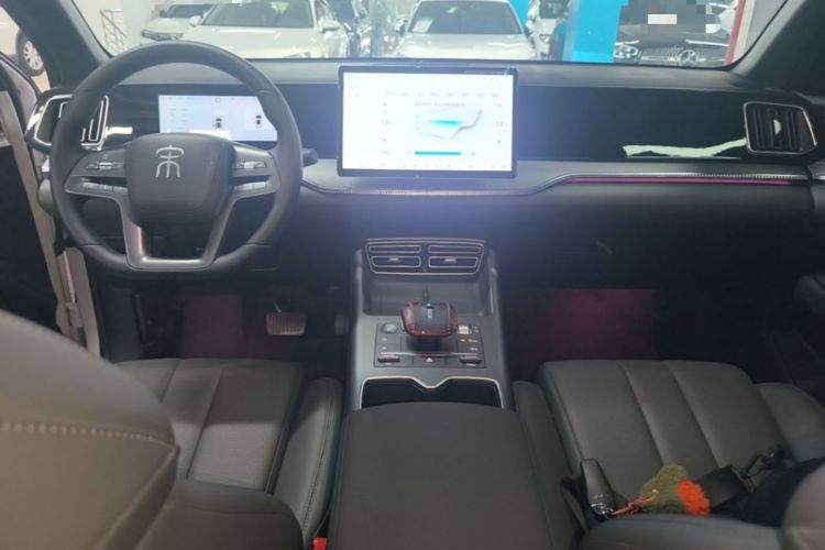 Used BYD Song Pro New Energy 2025 Second-Generation Intelligent Driving Version DM-i 115KM Superior Trim Center Console