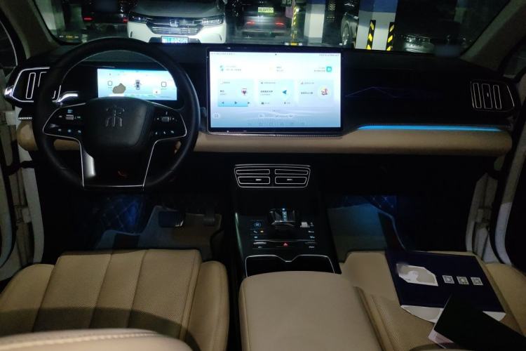 Used BYD Song Pro New Energy 2025 Second-Generation DM-i 115KM Excellence Version Center Console