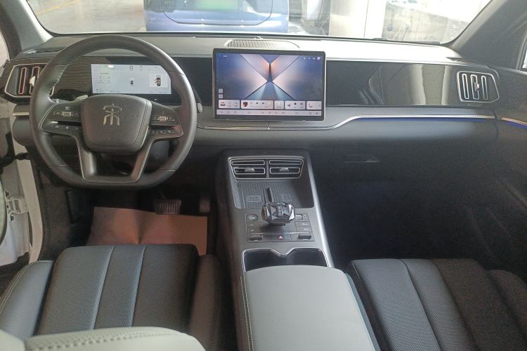 Used BYD Song Pro New Energy 2025 Second-Generation Intelligent Driving Version DM-i 115KM Superior Trim Center Console