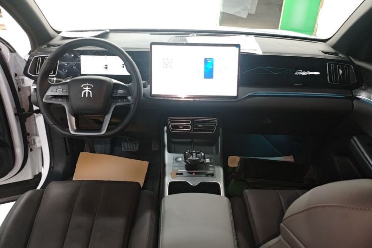 Used BYD Song Pro New Energy 2025 Second-Generation Intelligent Driving Version DM-i 115KM Excellence Edition Center Console