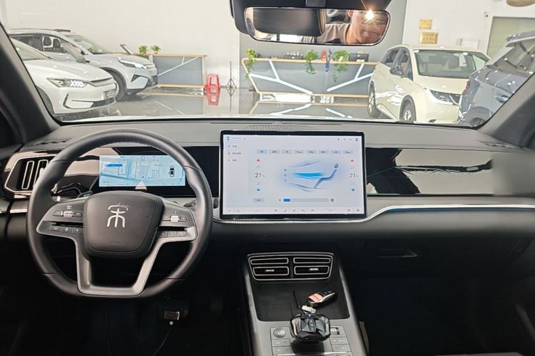 Used BYD Song Pro New Energy 2025 Second-Generation Intelligent Driving Version DM-i 115KM Excellence Edition Center Console